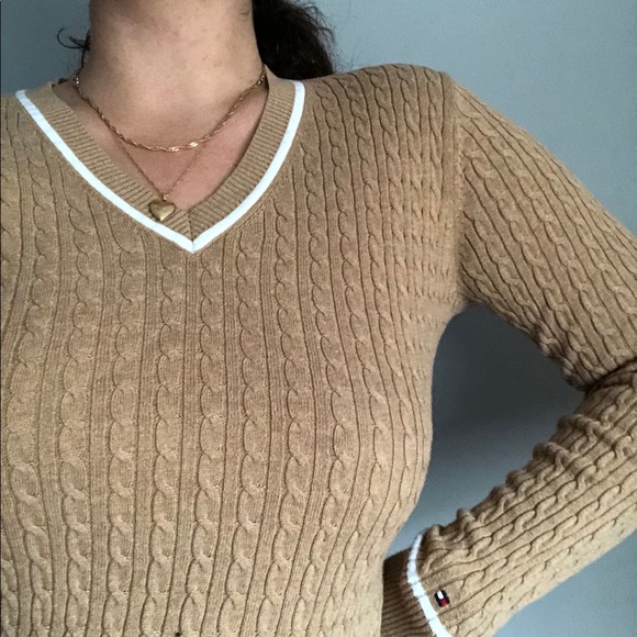 SOLDTan Tommy Hilfiger cable knit sweater - Picture 4 of 5